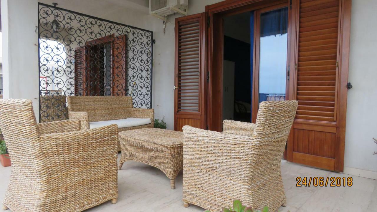 B&B Nereidi Меліто-ді-Порто-Сальво Екстер'єр фото